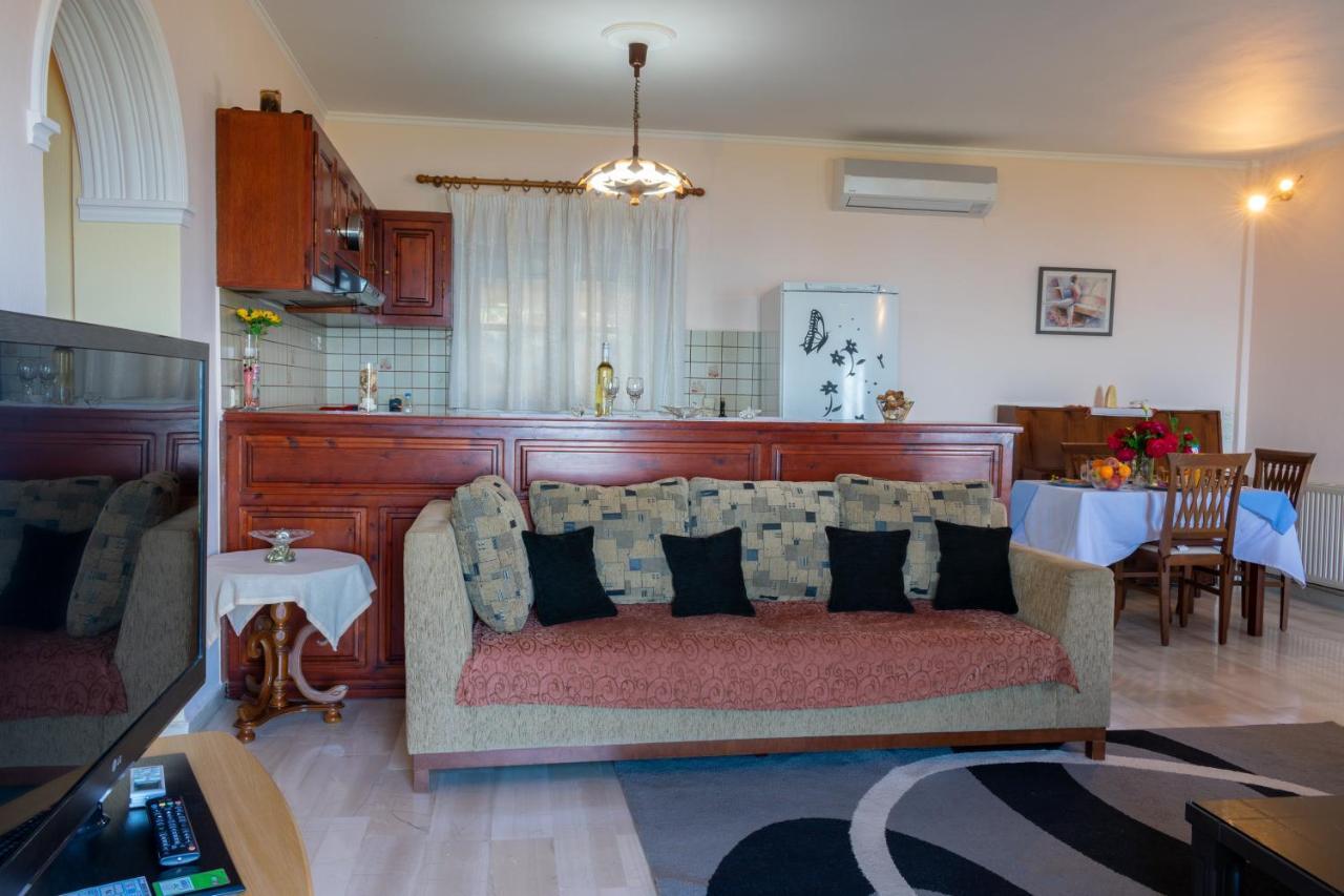 Villa Emily Achílleion 外观 照片