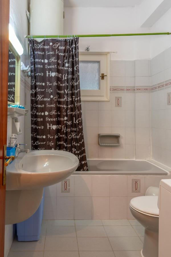 Villa Emily Achílleion 外观 照片