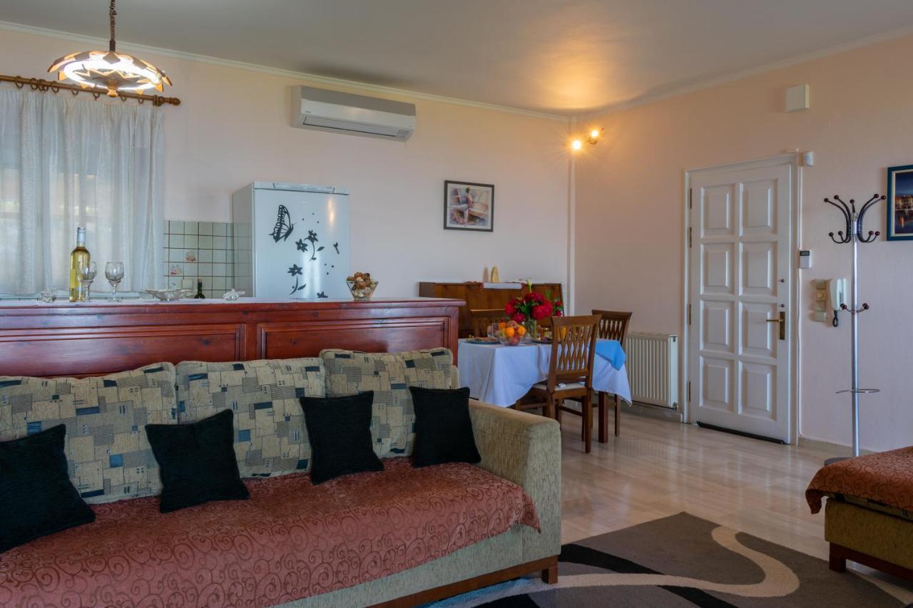 Villa Emily Achílleion 外观 照片