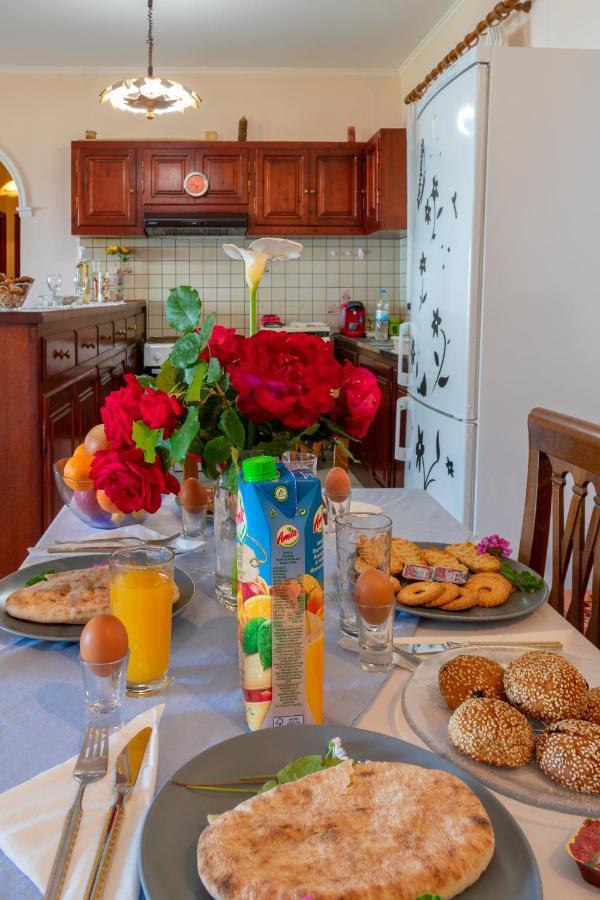 Villa Emily Achílleion 外观 照片